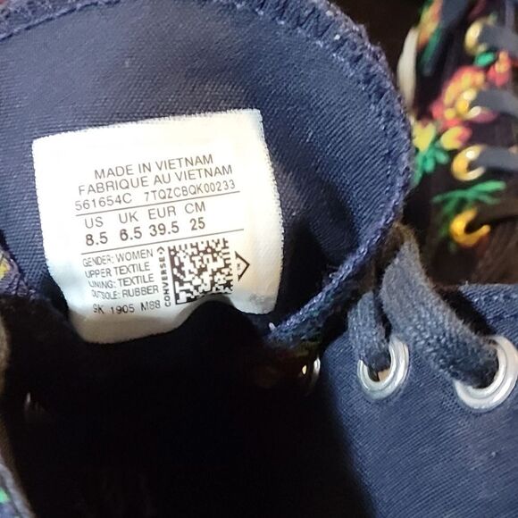 Converse rare women's 8.5  - Picture 4 of 9